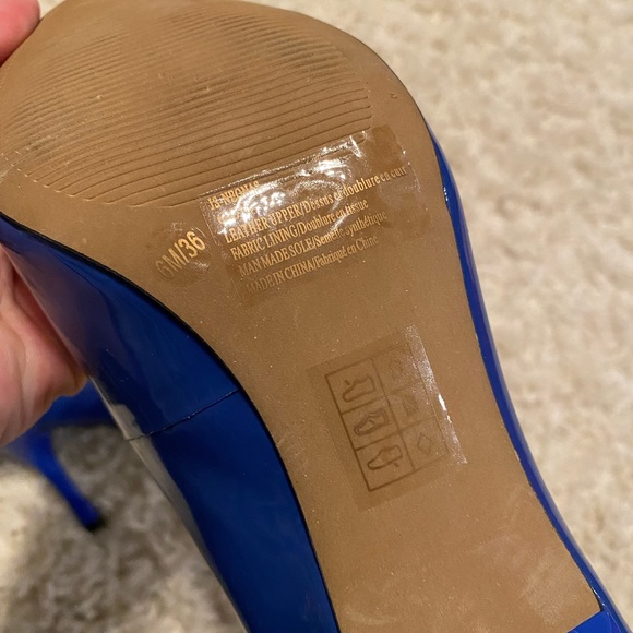 Jessica Simpson heels - Picture 7 of 7